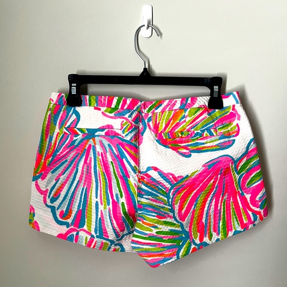 Perfect summer resort shorts - Picture 1 of 4